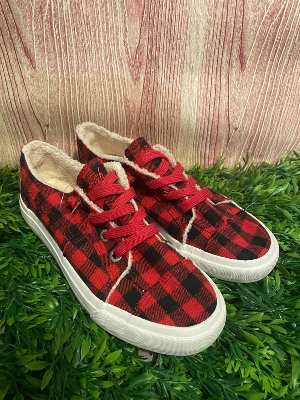 Blowfish Malibu Women's Slip On Red Buffalo Check Plaid Laces Sneakers